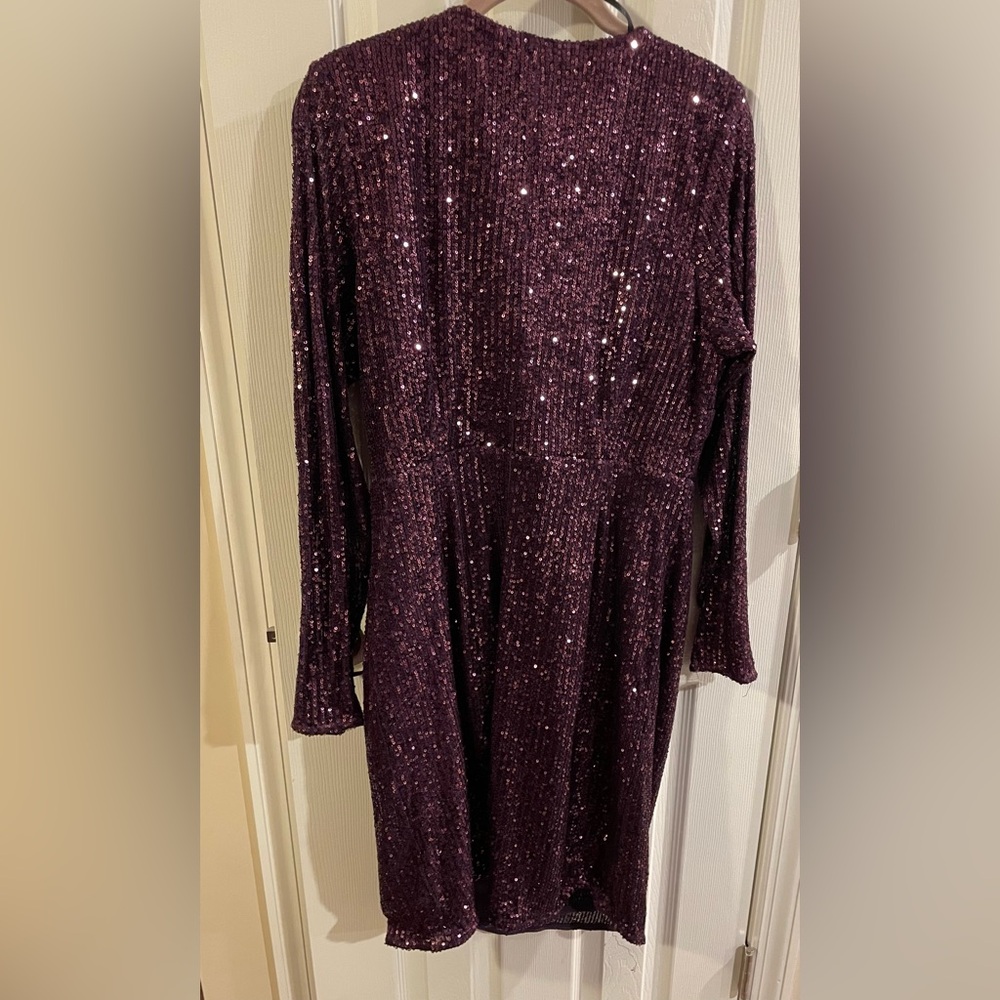 Long Sleeve Sequin Wrap Dress Purple City Chic Plus size Curve Mini Dress 14 - Picture 3 of 7